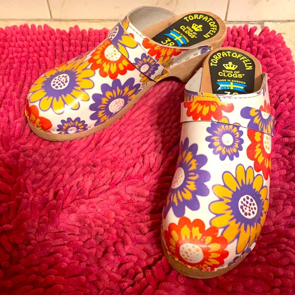 Torpatoffeln King of Clogs Sweden Floral wooden Clogs